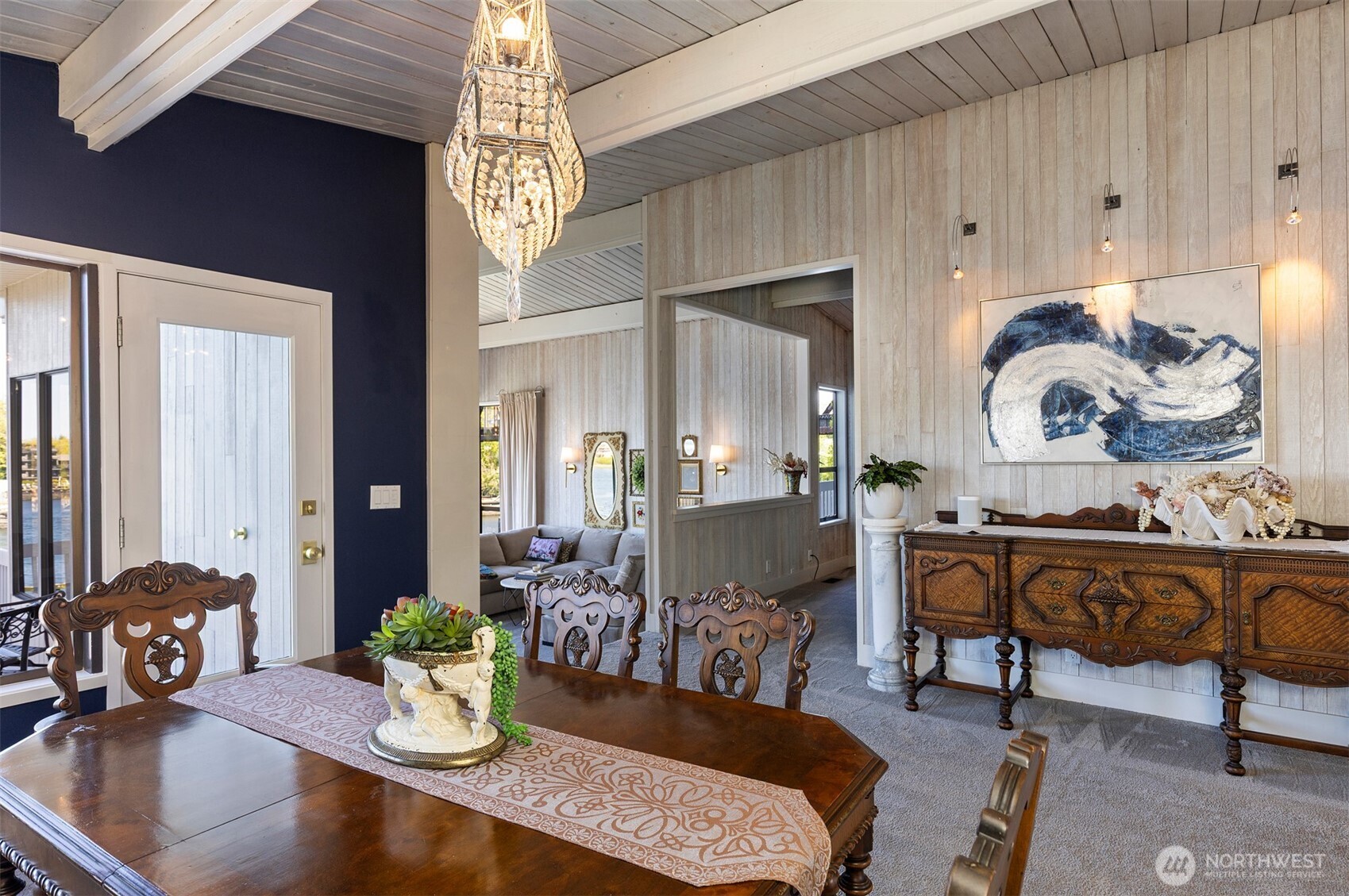 3510 West Commodore Way Seattle, WA 98199 - Photo 18 of 40