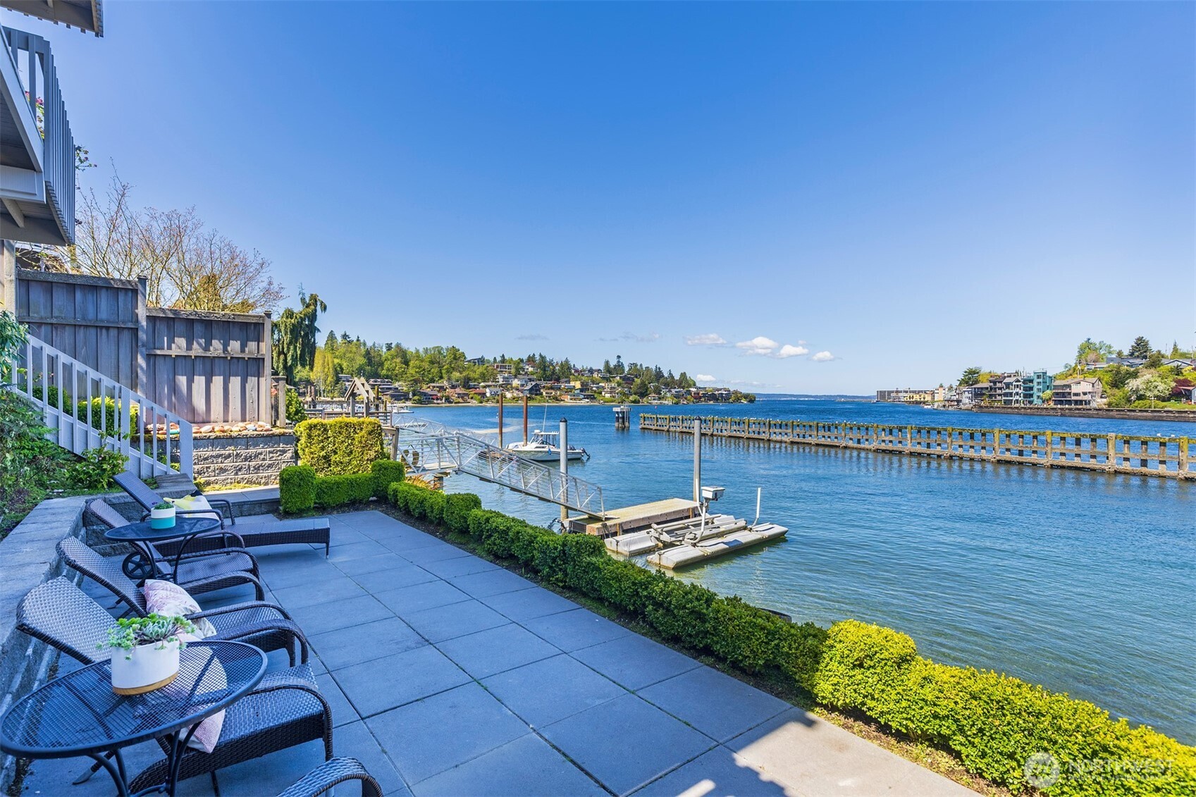 3510 West Commodore Way Seattle, WA 98199 - Photo 5 of 40