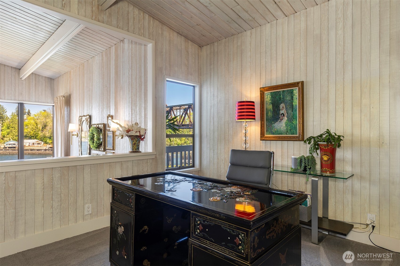 3510 West Commodore Way Seattle, WA 98199 - Photo 7 of 40