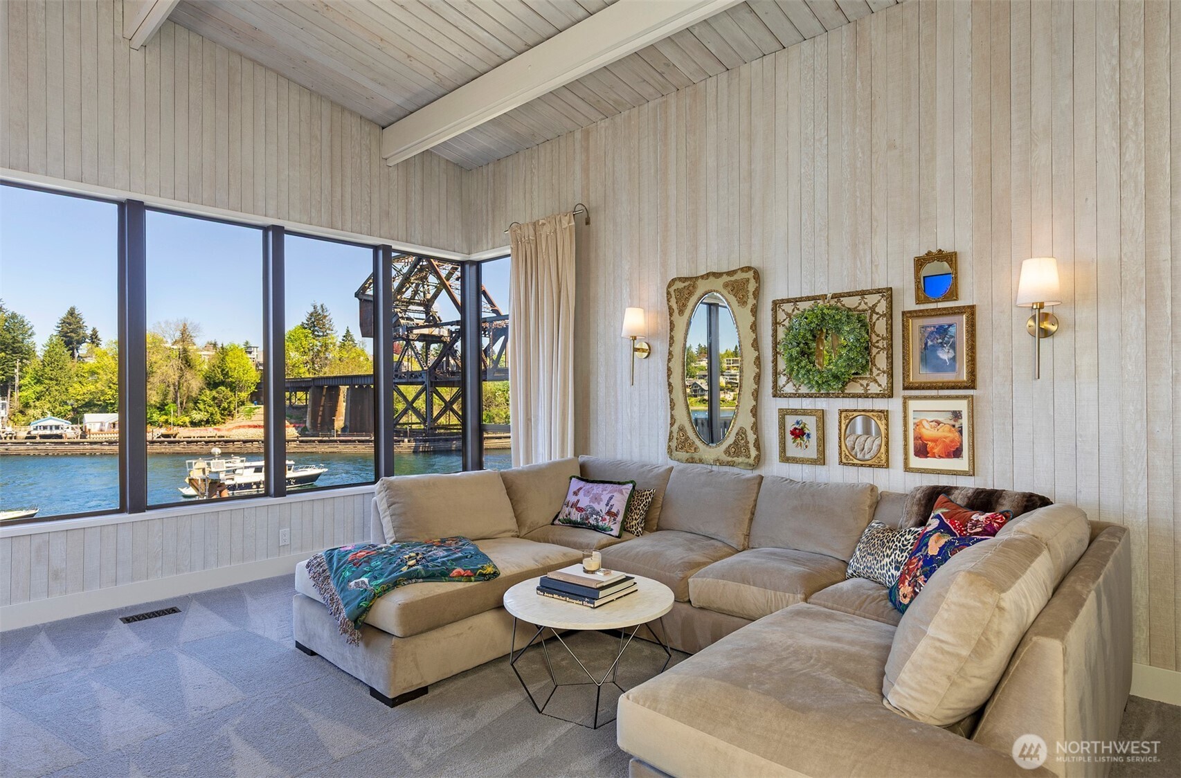 3510 West Commodore Way Seattle, WA 98199 - Photo 9 of 40