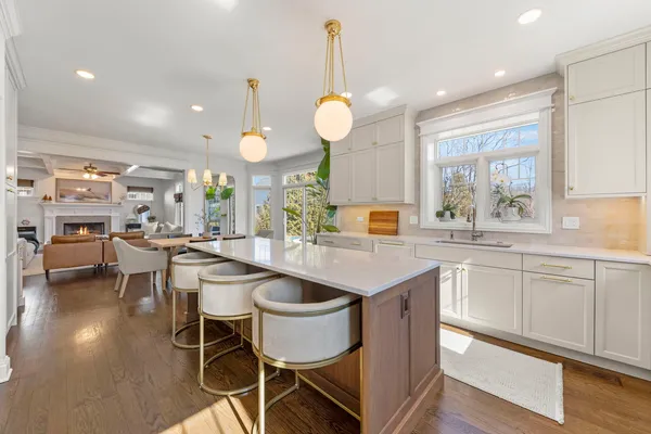 $1,595,000 | 1723 Driving Park Road, Wheaton, IL 60187