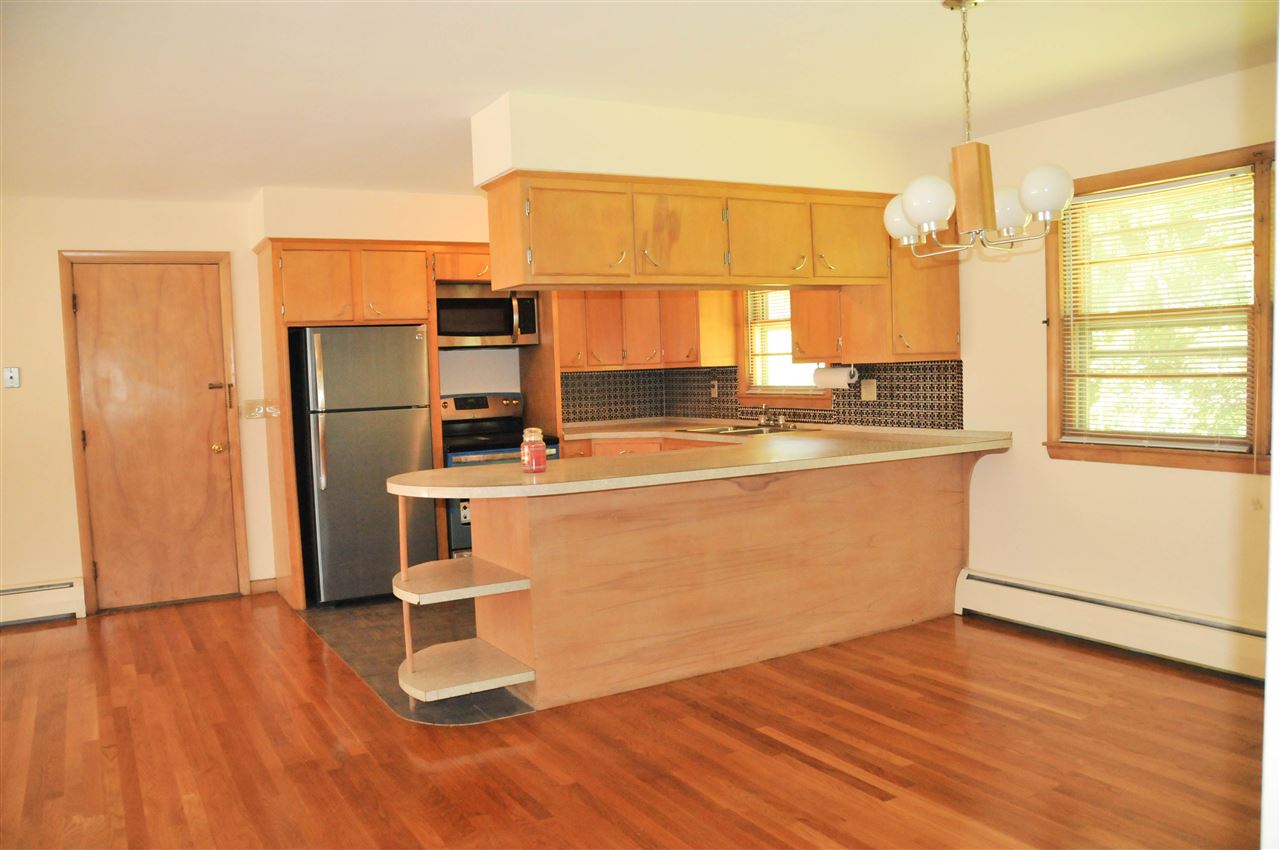 40 Provencher Street Manchester, NH 03102 - Photo 2 of 22 Gallery Image 2
