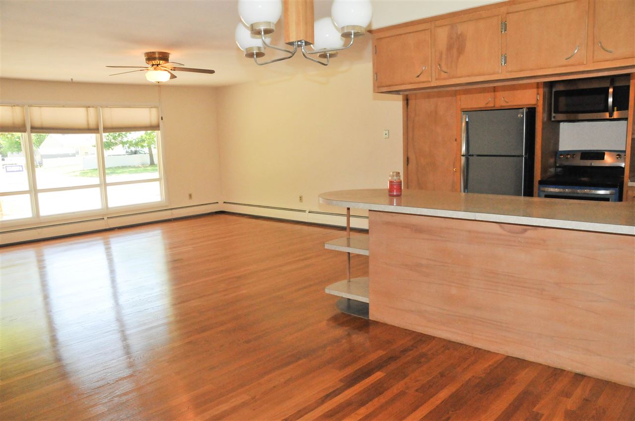 40 Provencher Street Manchester, NH 03102 - Photo 6 of 22 Gallery Image 6