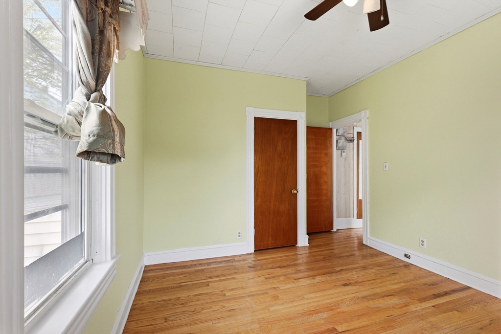 27 Cook Street Fall River, MA 02724 - Photo 7 of 39