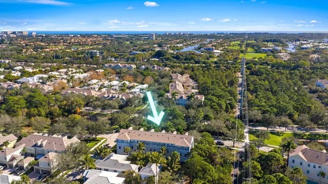 $480,000 | 238 West Thatch Palm Circle, Jupiter, FL 33458