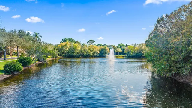 $480,000 | 238 West Thatch Palm Circle, Jupiter, FL 33458