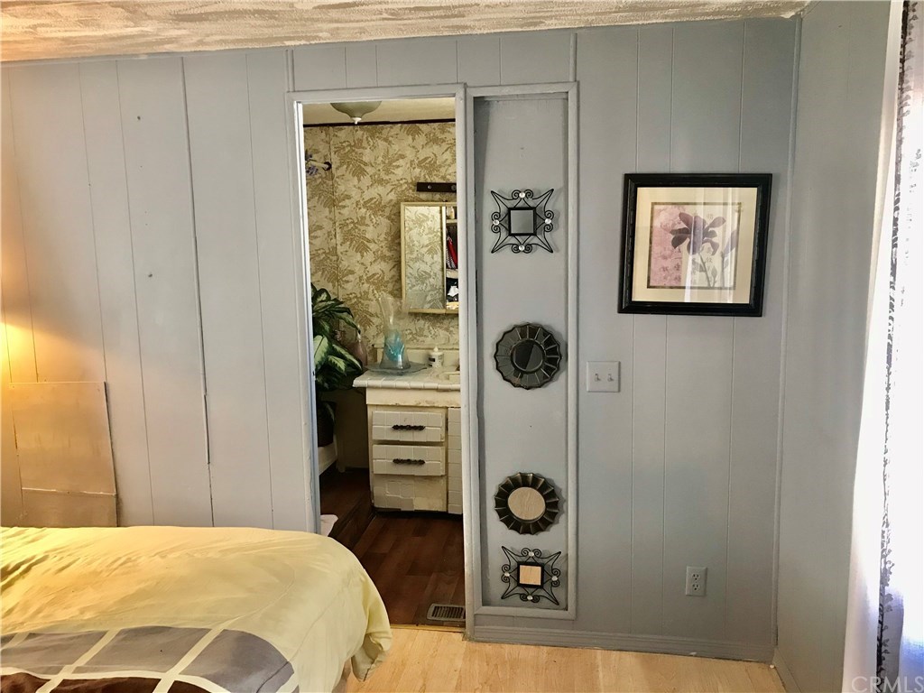 1097 State Street Hemet, CA 92543 - Photo 12 of 18