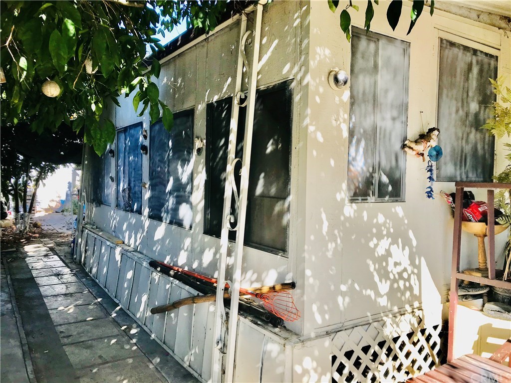 1097 State Street Hemet, CA 92543 - Photo 15 of 18