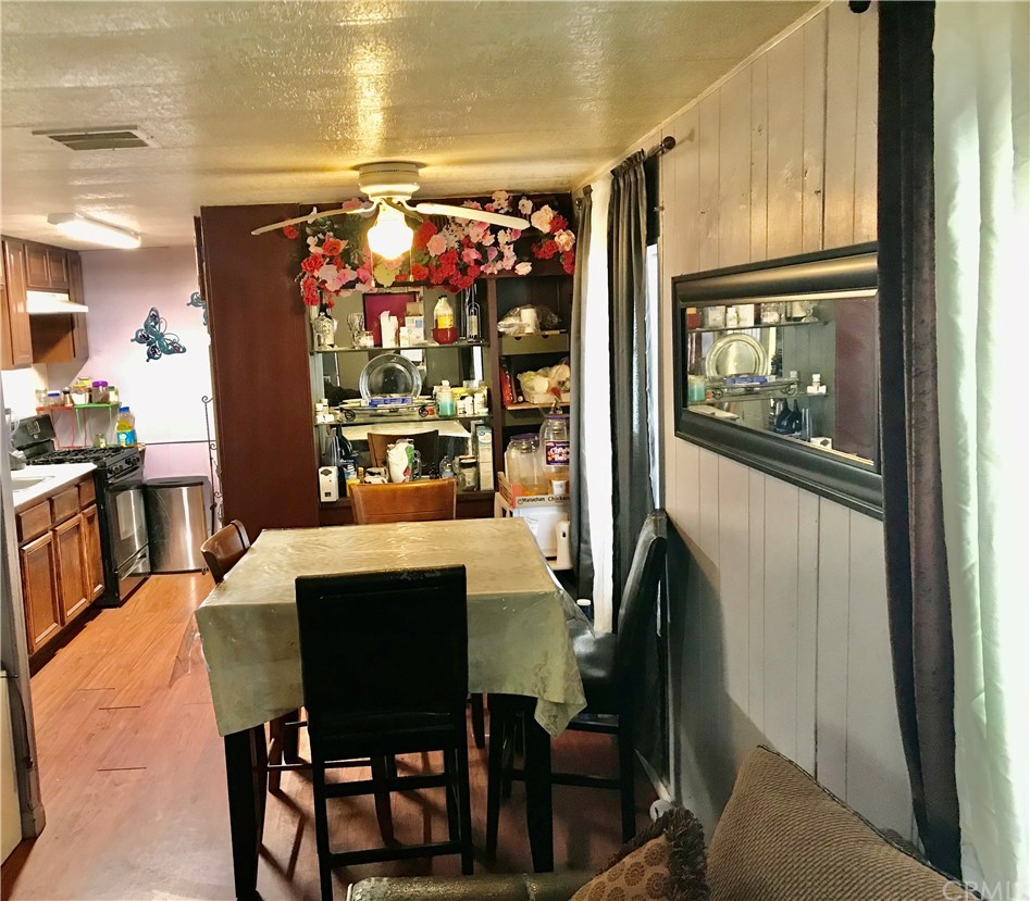 1097 State Street Hemet, CA 92543 - Photo 9 of 18