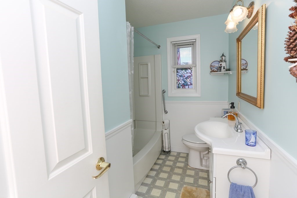 114 Kelley Road, Unit 114 Chicopee, MA 01022 - Photo 20 of 30