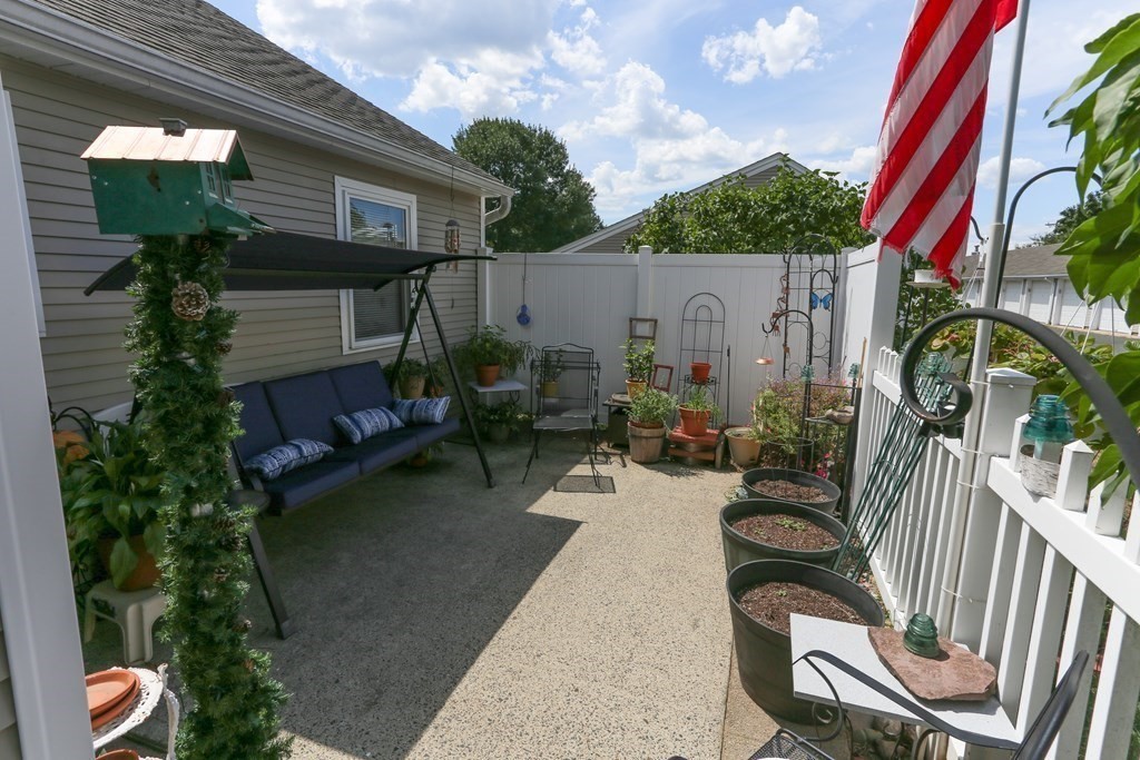 114 Kelley Road, Unit 114 Chicopee, MA 01022 - Photo 25 of 30