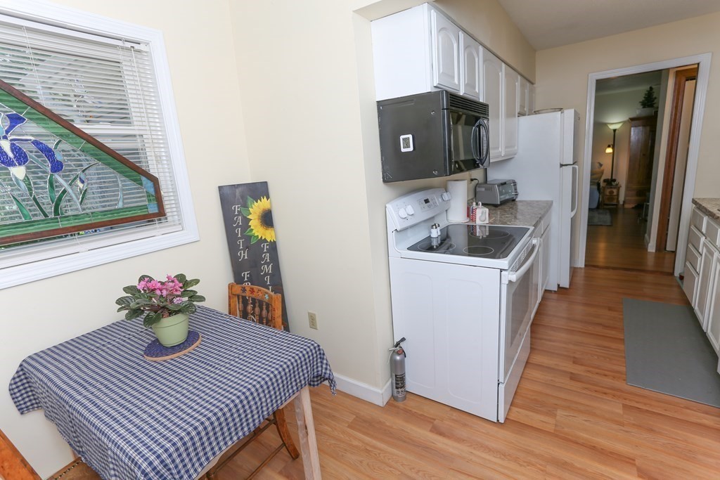 114 Kelley Road, Unit 114 Chicopee, MA 01022 - Photo 9 of 30