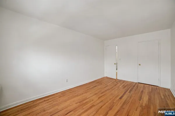 $2,950 | 2430 8th Street, Unit 5B, Fort Lee, NJ 07024