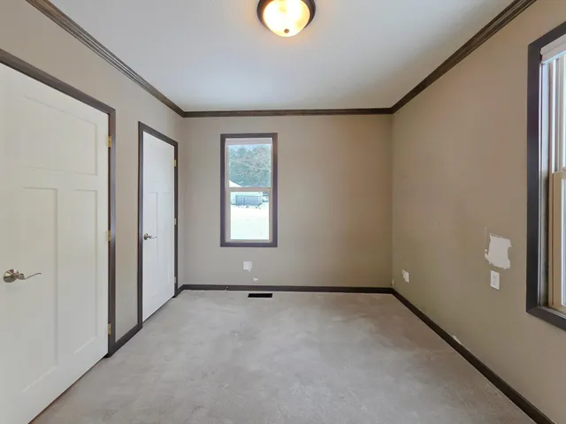 $165,000 | 105 West Main Street, Osakis, MN 56360