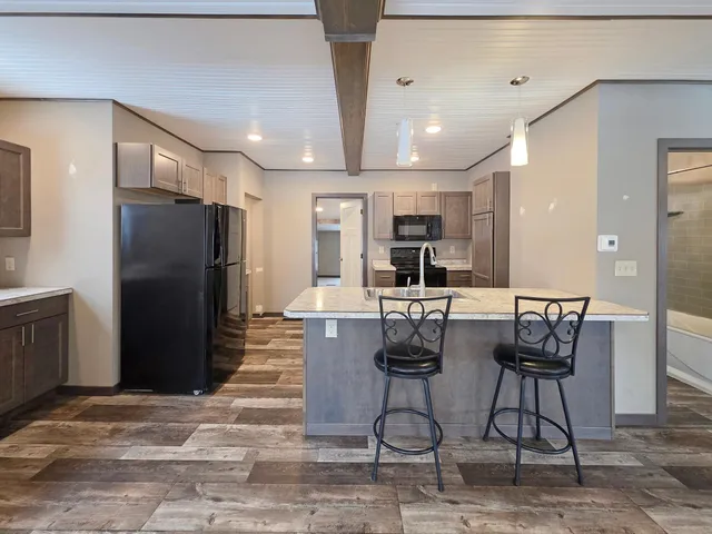 $165,000 | 105 West Main Street, Osakis, MN 56360