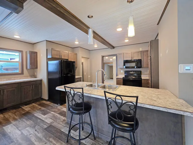 $165,000 | 105 West Main Street, Osakis, MN 56360