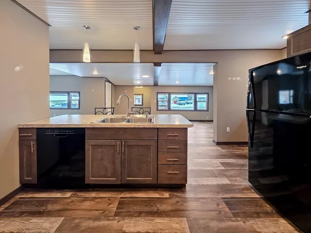 $165,000 | 105 West Main Street, Osakis, MN 56360