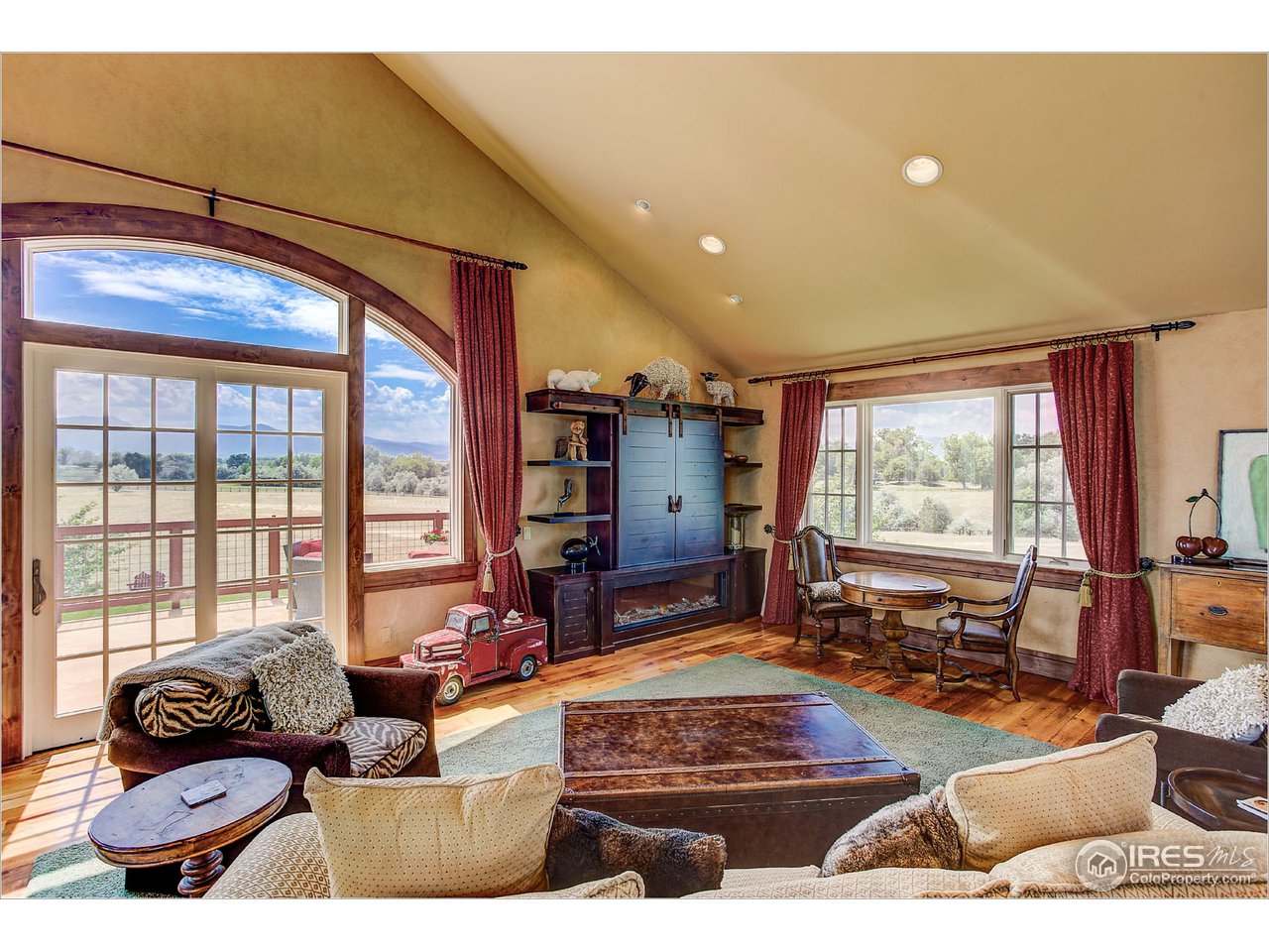 8550 Valmont Road Boulder, CO 80301 - Photo 14 of 34 Gallery Image 14