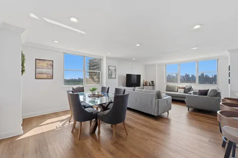 $525,000 | 6040 Boulevard East, Unit 18C, West New York, NJ 07093