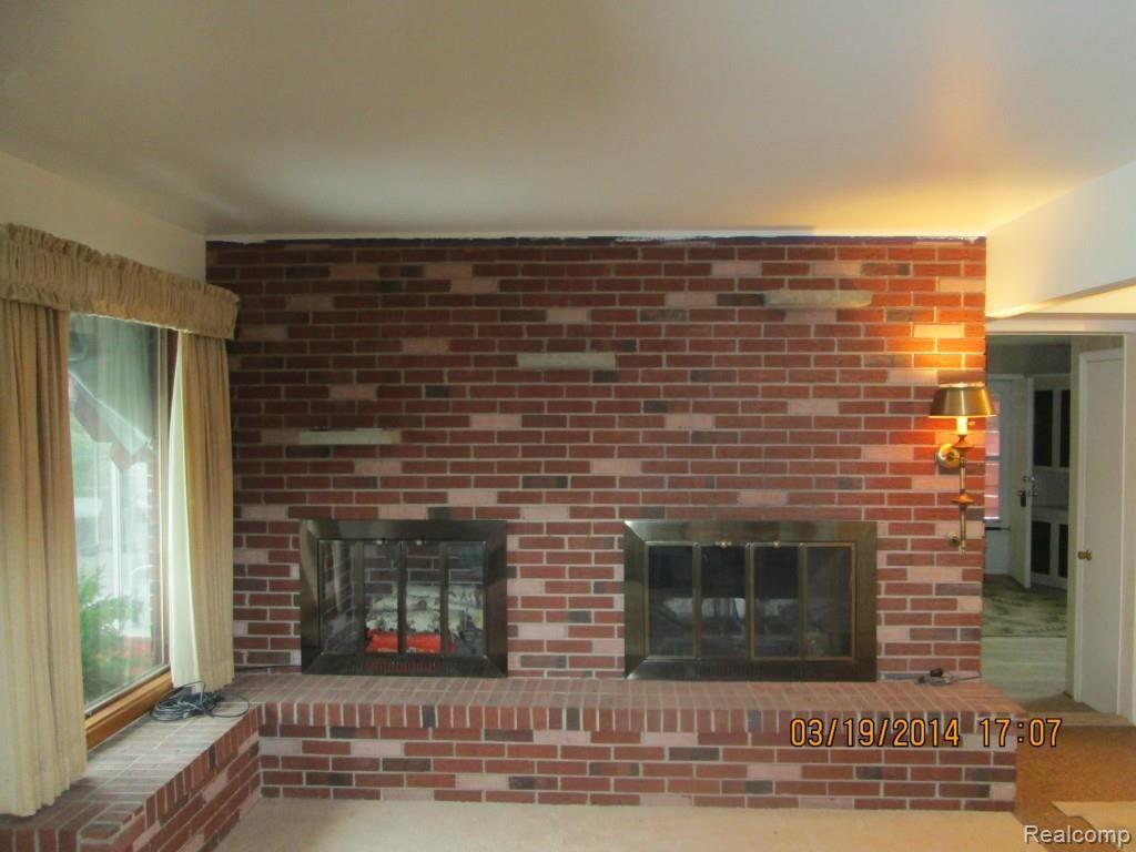 56771 Omo Road Macomb, MI 48042 - Photo 6 of 18 IMG_0620.jpg