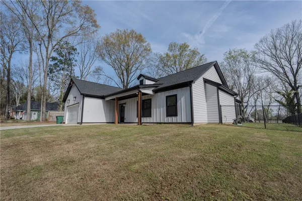 $355,000 | 203 Mr Jim's Lane, Clinton, SC 29325