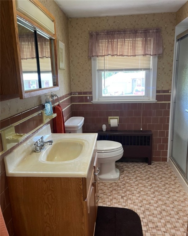 54 Valley View Drive Cumberland, RI 02864 - Photo 8 of 12