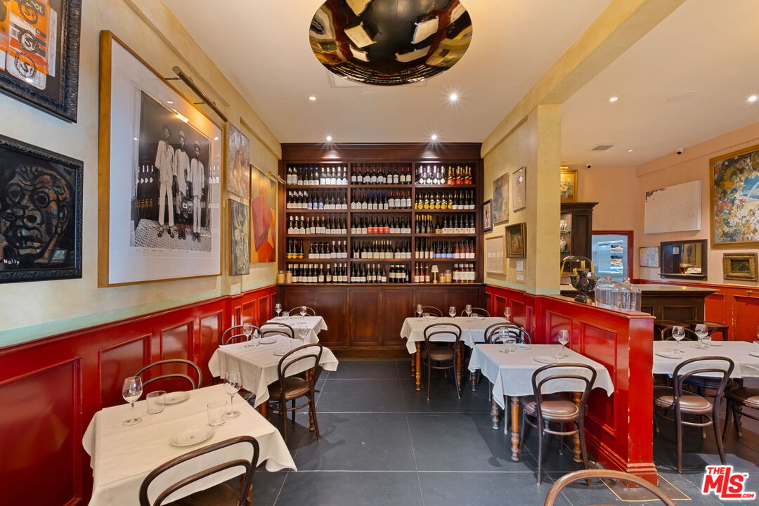 3924 Sunset Boulevard Los Angeles, CA 90029 - Photo 41 of 70 a view of a room with gym equipment