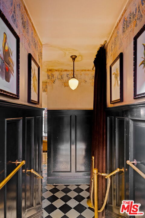 3924 Sunset Boulevard Los Angeles, CA 90029 - Photo 53 of 70 a front view of a building with parking space