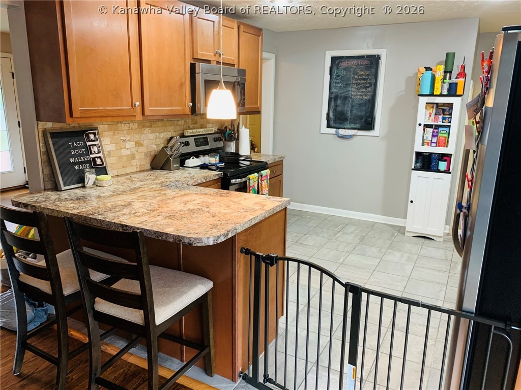 2037 Shadyside Road St. Albans, WV 25177 - Photo 13 of 24 Gallery Image 13