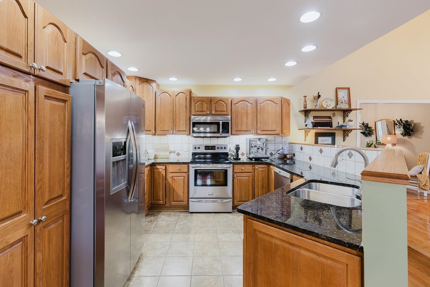 20791 Misty Waters Point Pittsburg, IL 62974 - Photo 13 of 86