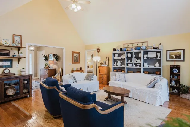 $539,900 | 20791 Misty Waters Point, Pittsburg, IL 62974