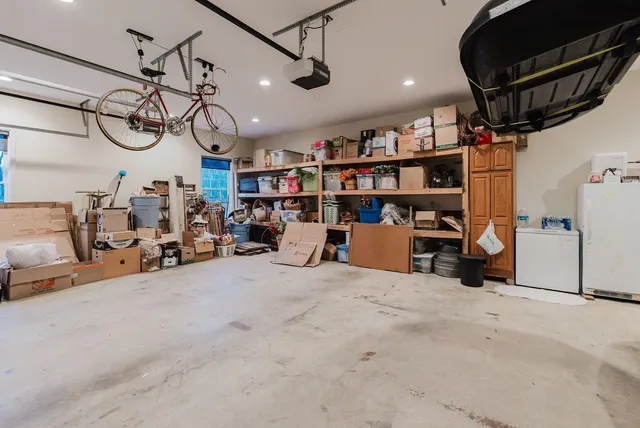 $539,900 | 20791 Misty Waters Point, Pittsburg, IL 62974