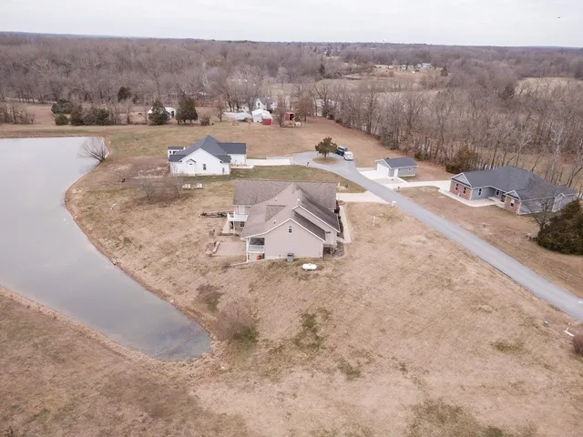 $539,900 | 20791 Misty Waters Point, Pittsburg, IL 62974