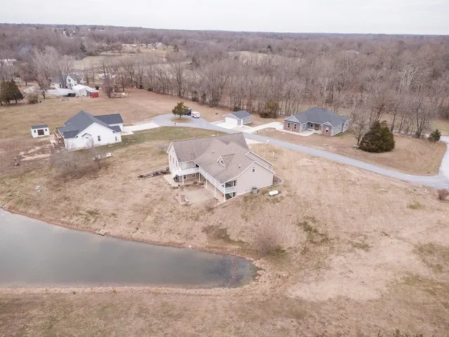 $539,900 | 20791 Misty Waters Point, Pittsburg, IL 62974