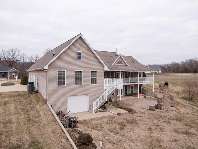 $539,900 | 20791 Misty Waters Point, Pittsburg, IL 62974