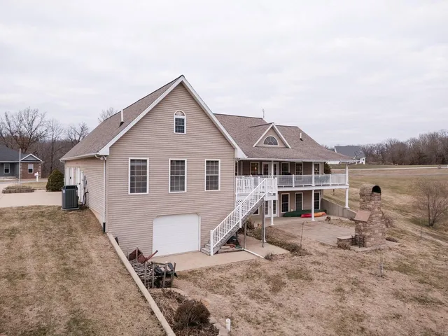 $539,900 | 20791 Misty Waters Point, Pittsburg, IL 62974
