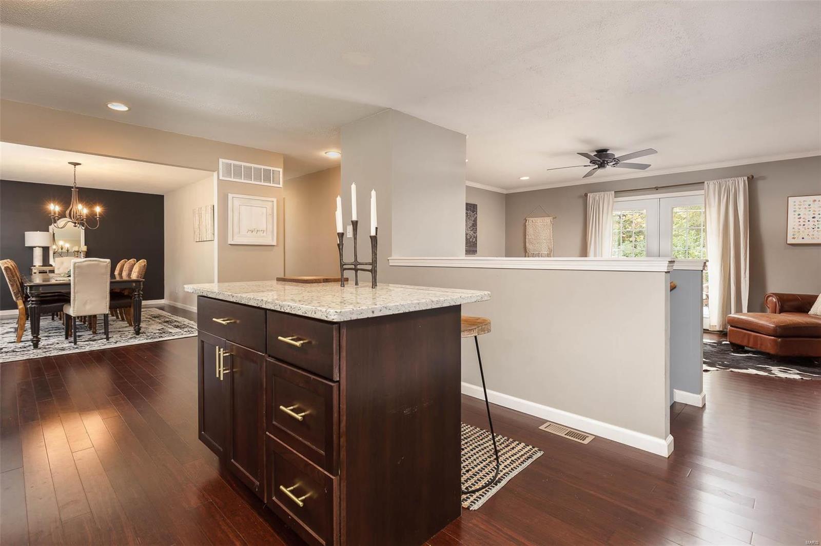 304 Ries Court Ballwin, MO 63021 - Photo 8 of 23