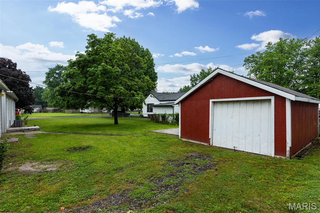 708 Madison Street Gillespie, IL 62033 - Photo 19 of 20 Gallery Image 19