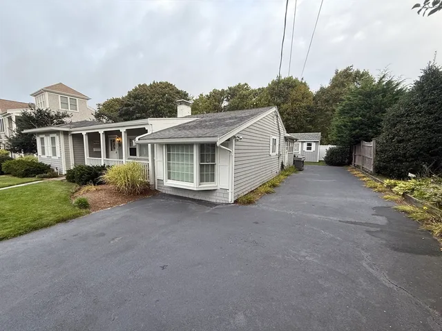 $2,600 | 40 Studley Road, Unit 1, Barnstable, MA 02601