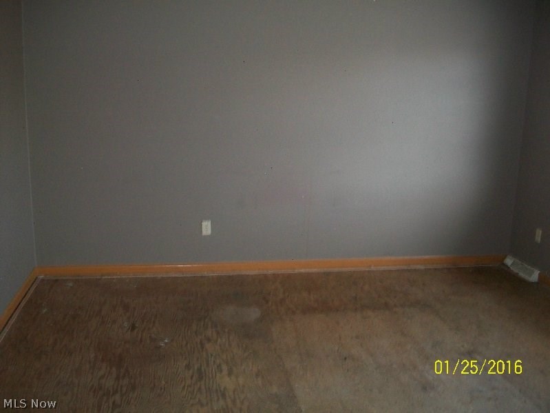 511 Spring Road Cleveland, OH 44109 - Photo 6 of 7 Gallery Image 6