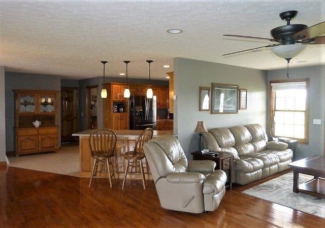 426 Bayles Road Glasgow, KY 42141 - Photo 6 of 32 Gallery Image 6
