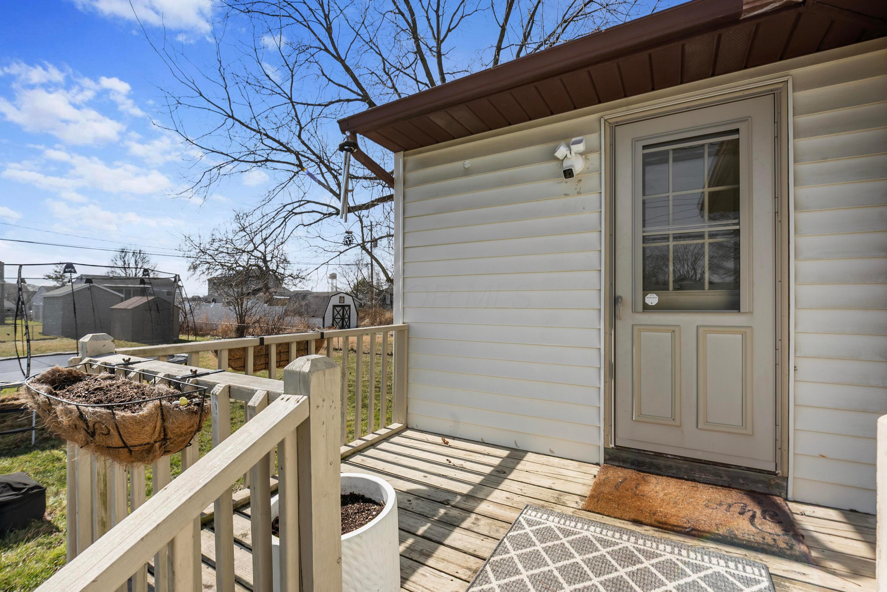 2291 East Howard Road Obetz, OH 43207 - Photo 37 of 43 Deck