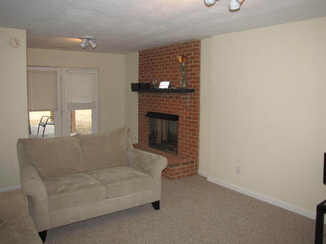 1725 Wilbur Road Southwest Roanoke, VA 24015 - Photo 23 of 33 026.JPG