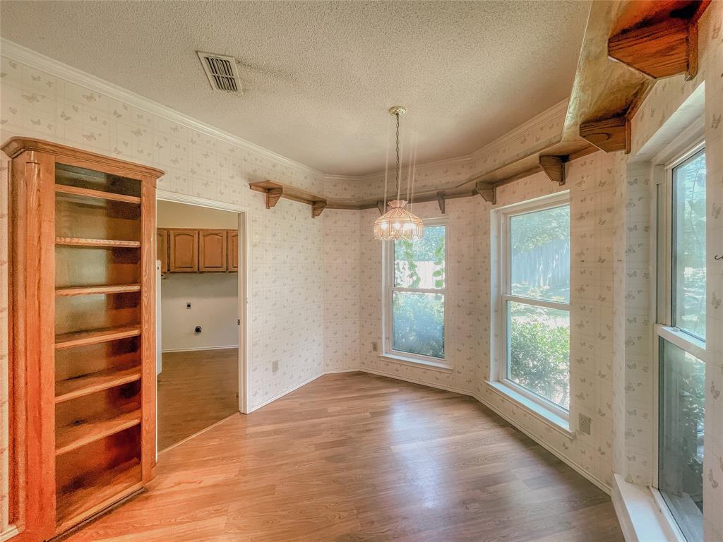 1312 Rio Grande Drive Benbrook, TX 76126 - Photo 4 of 29