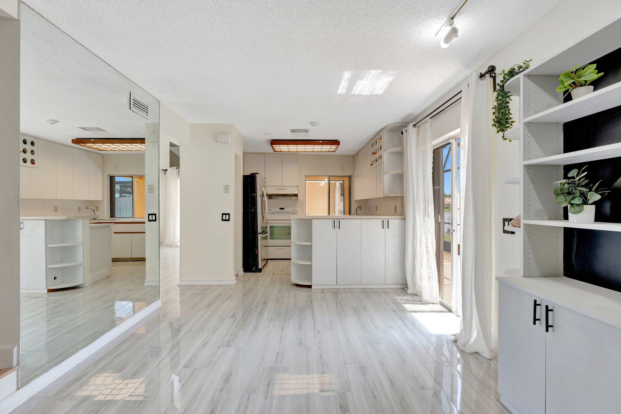 1388 Garden Road Weston, FL 33326 - Photo 13 of 46 Eat in Kitchen