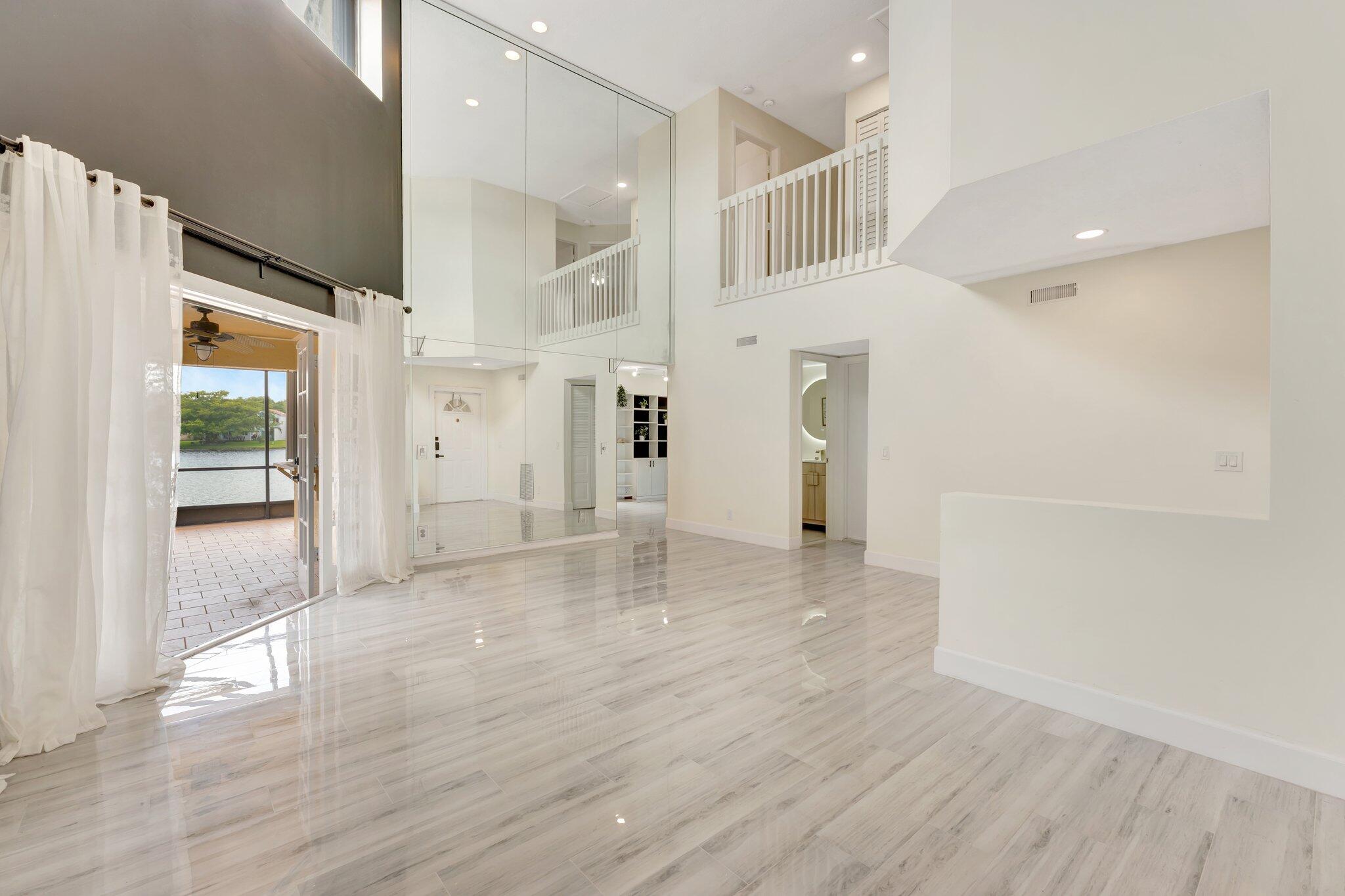 1388 Garden Road Weston, FL 33326 - Photo 8 of 46 Family and Dining