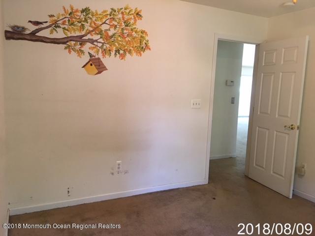 135 Riptide Avenue Manahawkin, NJ 08050 - Photo 36 of 42 Bed1a