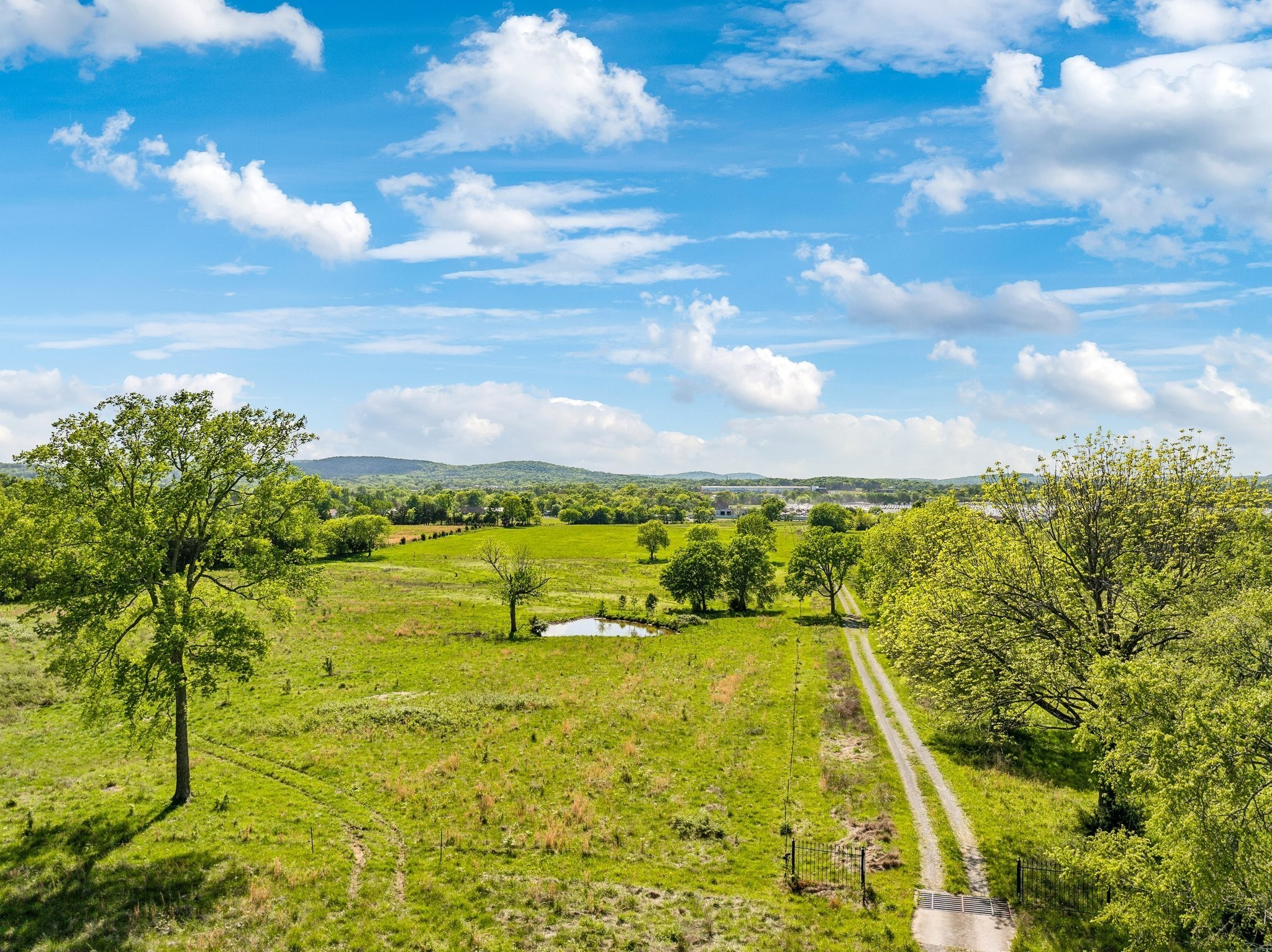 2600 Southeast Tater Peeler Road Lebanon, TN 37090 - Photo 2 of 12 a view of an ocean view