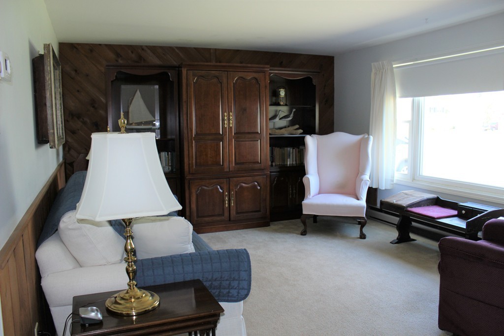 695 Country Club Road Greenfield, MA 01301 - Photo 8 of 23 Gallery Image 8