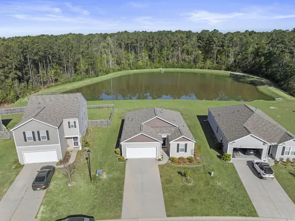 $344,990 | 162 Oakwood Boulevard, Summerville, SC 29486